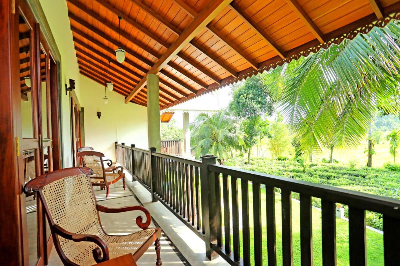 Villa Peacock Walahanduwa Luaran gambar