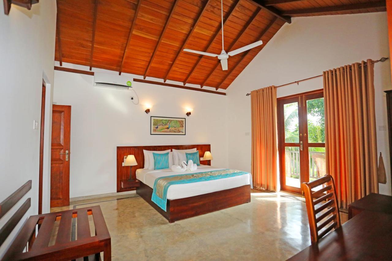 Villa Peacock Walahanduwa Luaran gambar