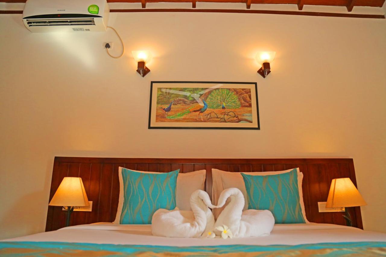 Villa Peacock Walahanduwa Luaran gambar